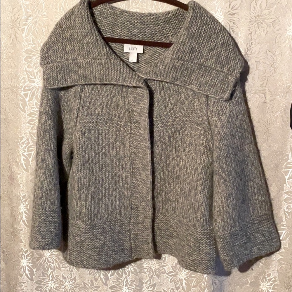 🌿 Ann Taylor Loft cozy wool & alpaca blend cardi